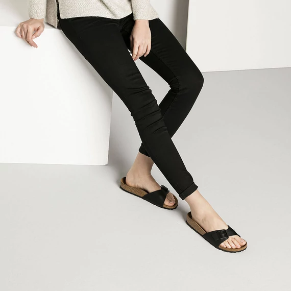 Birkenstock Madrid egypántos papucs keskeny | Fekete | Black