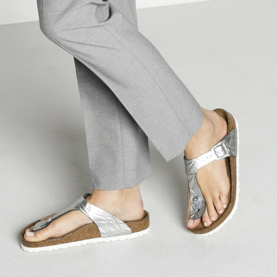 Birkenstock Gizeh lábujjközös papucs | Spektrális ezüst bőr | Spectral silver leather